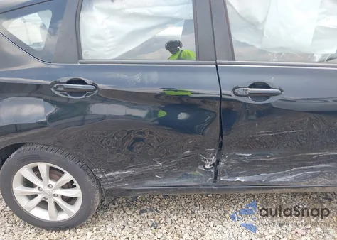 2014 Nissan Versa Note S (Sr)/S Plus/Sv z USA, uszkodzony, nr VIN 3N1CE2CP7EL393768